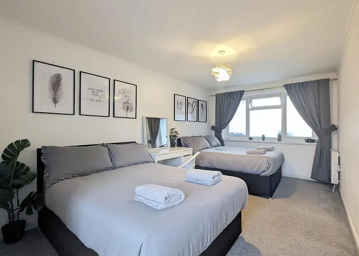 Guest Rooms Near City Centre & Anfield Free Parki