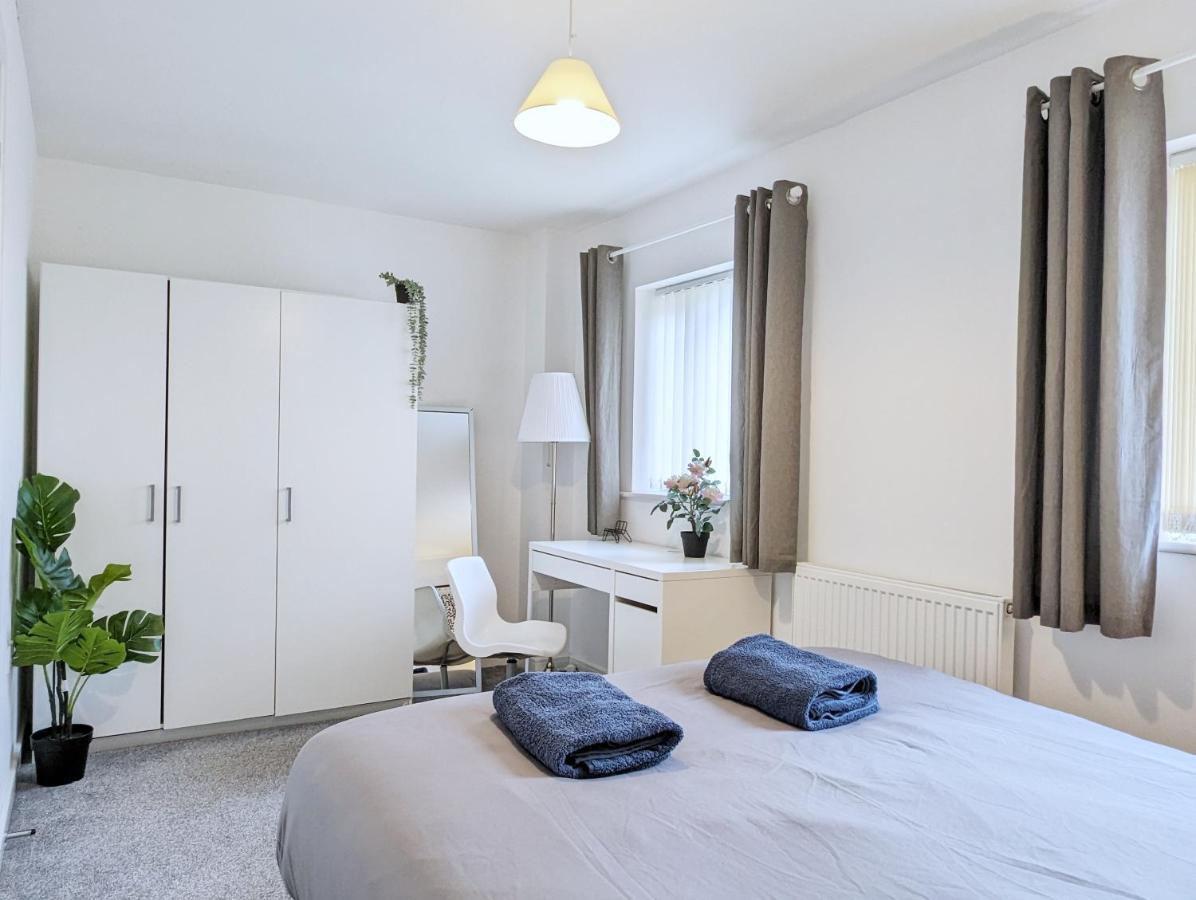 Guest Near Centre & Anfield Free Parki Сasa de vacaciones Liverpool